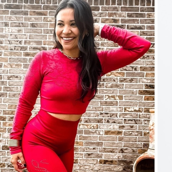 Fabletics Flora Seamless Long Sleeve Top Red - Picture 4 of 11